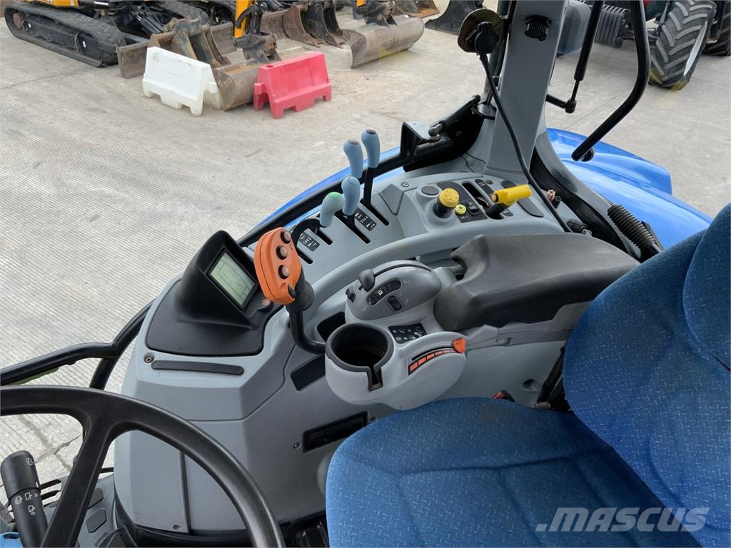 New Holland T6080 Tractor (ST27630) Tractors