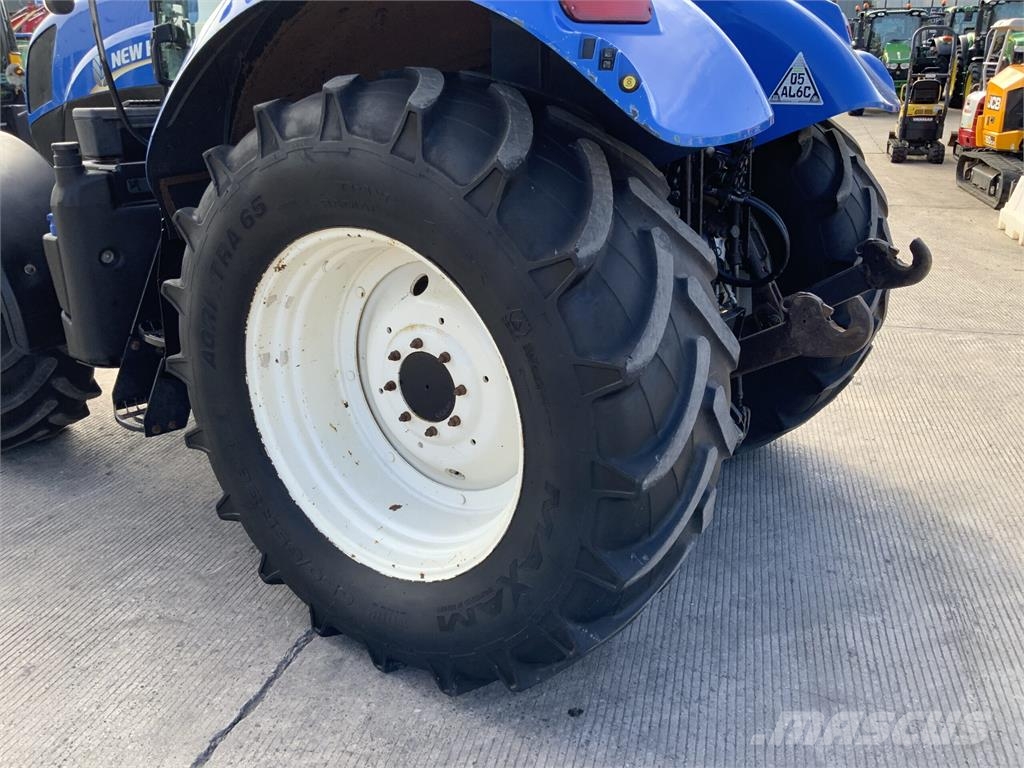 New Holland T7.200 Tractor (ST27355) ماكينات زراعية - غير ذلك
