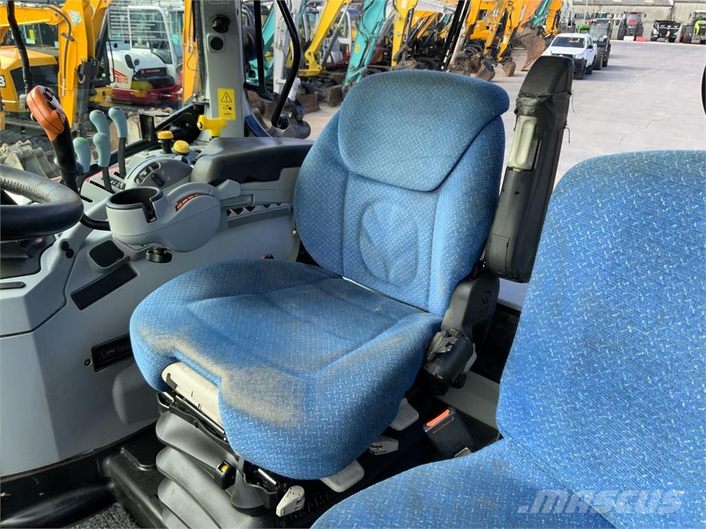 New Holland T7.200 Tractor (ST27355) ماكينات زراعية - غير ذلك