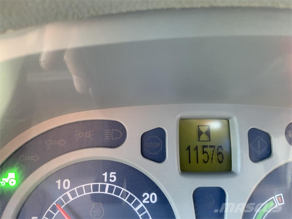New Holland T7.200 Tractor (ST27355) ماكينات زراعية - غير ذلك