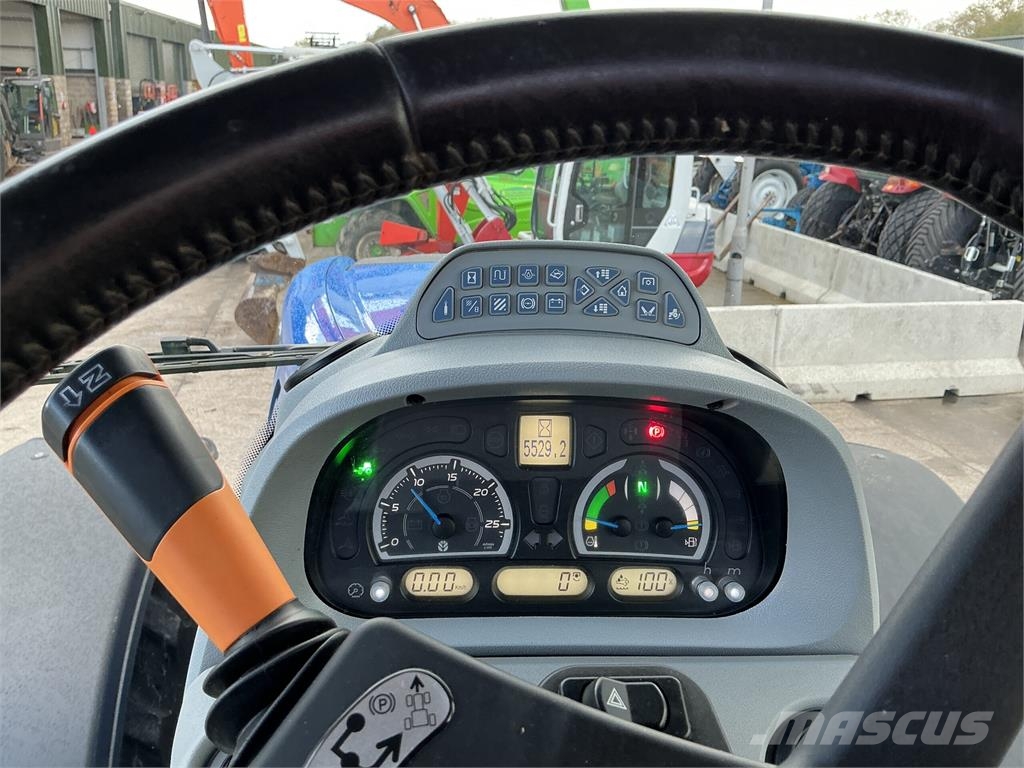 New Holland T7.245 Auto Command Tractor (ST27844) الجرارات