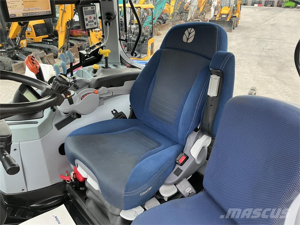 New Holland T7.245 Tractor (ST28005) Tractors
