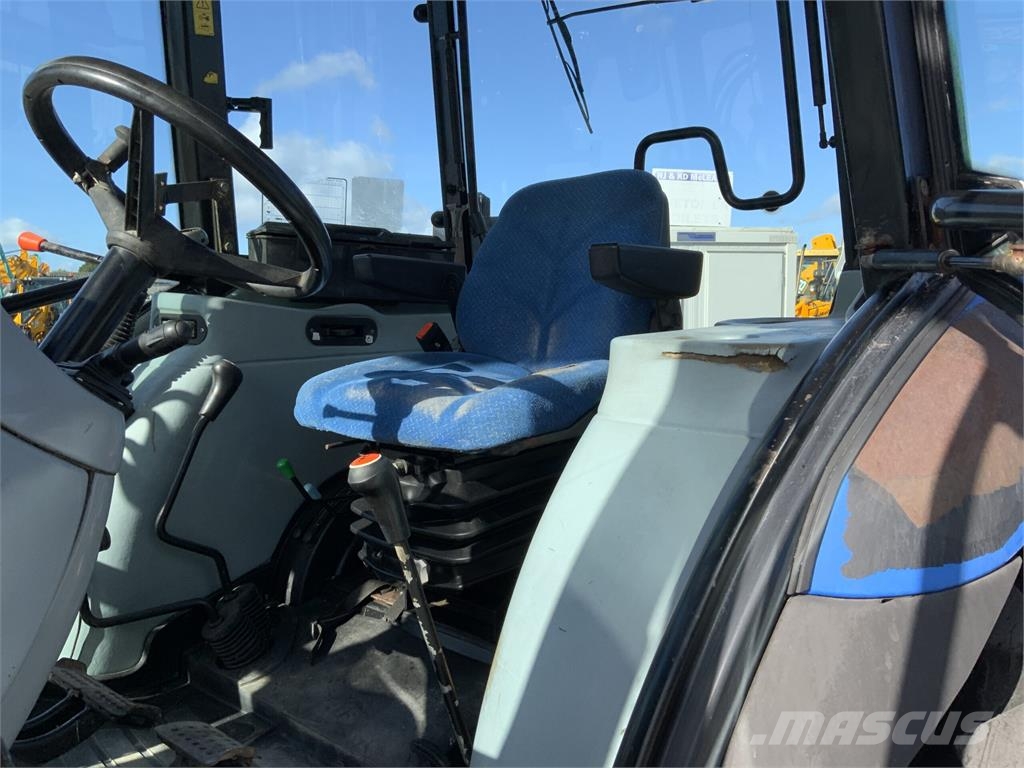 New Holland TD5050 Tractor (ST26131) Tractors