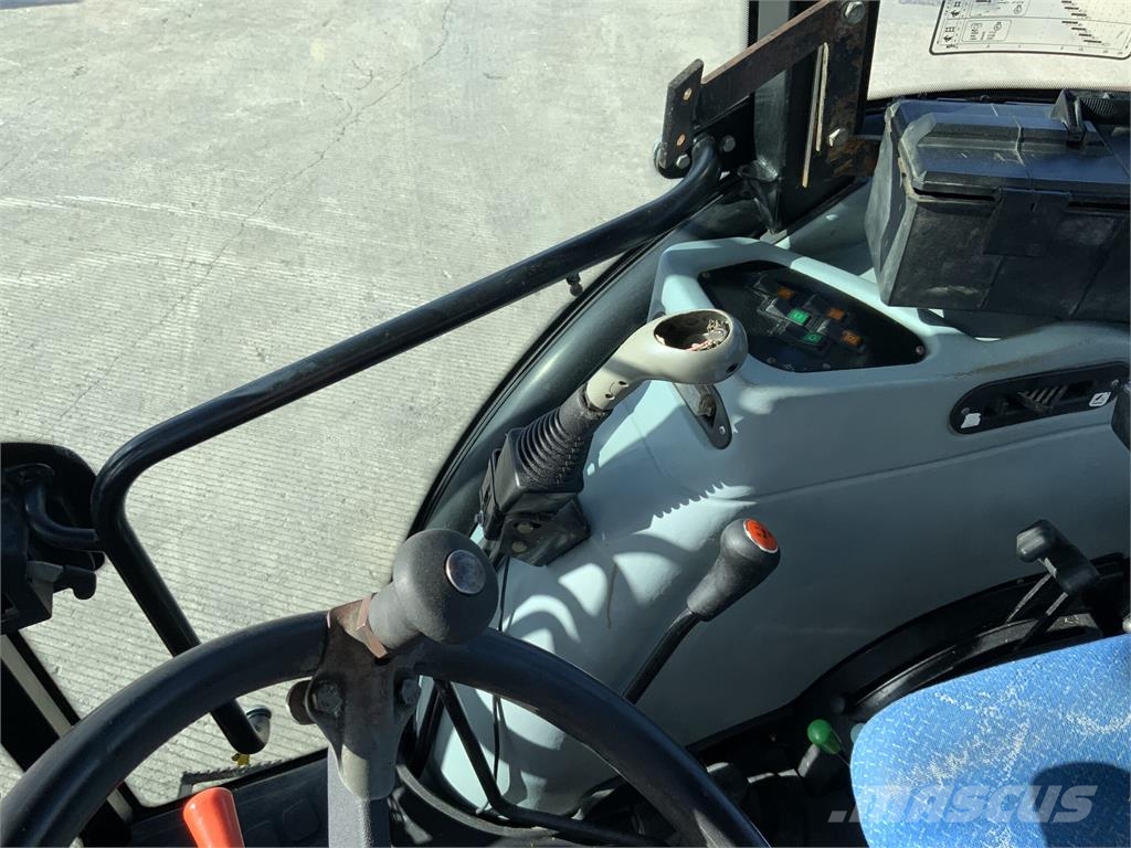 New Holland TD5050 Tractor (ST26131) Tractors