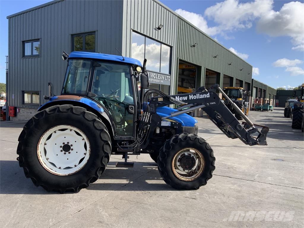 New Holland TD5050 Tractor (ST26131) Tractors