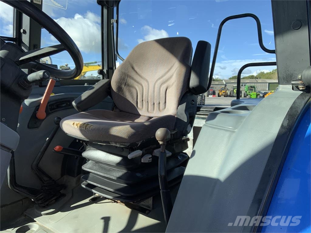 New Holland TL80 Tractor (ST27666) Tractors