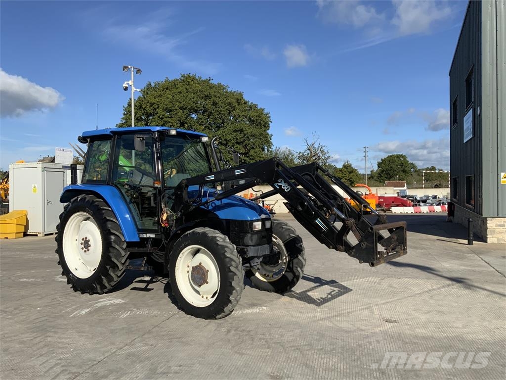 New Holland TL80 Tractor (ST27666) Tractors