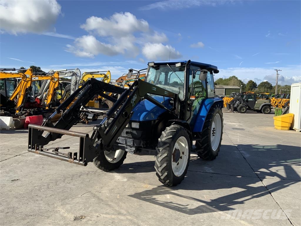 New Holland TL80 Tractor (ST27666) Tractors