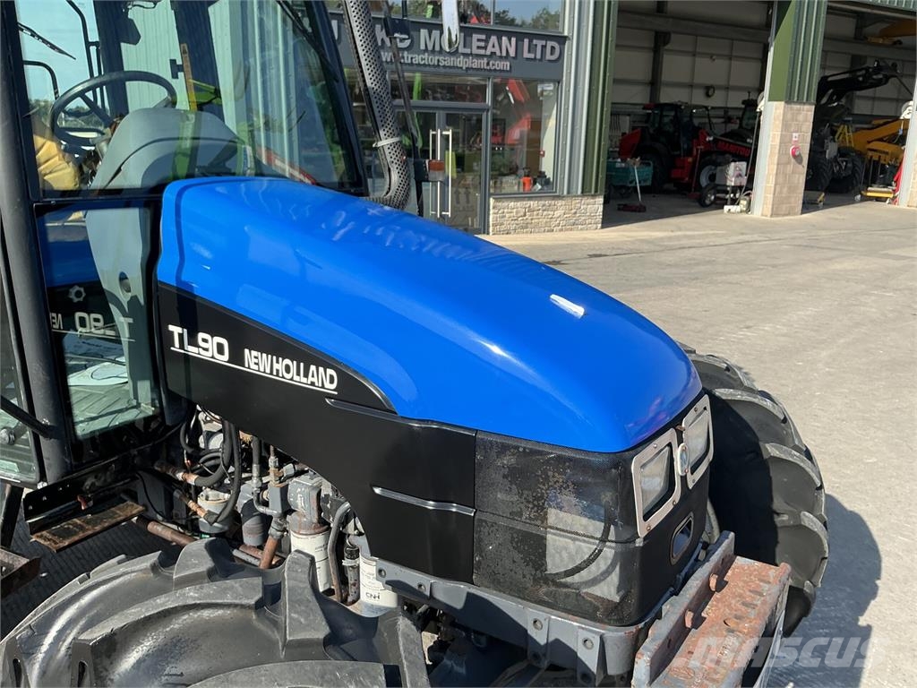 New Holland TN80F Narrow Super Steer Tractor (ST26561) Otra maquinaria agrícola