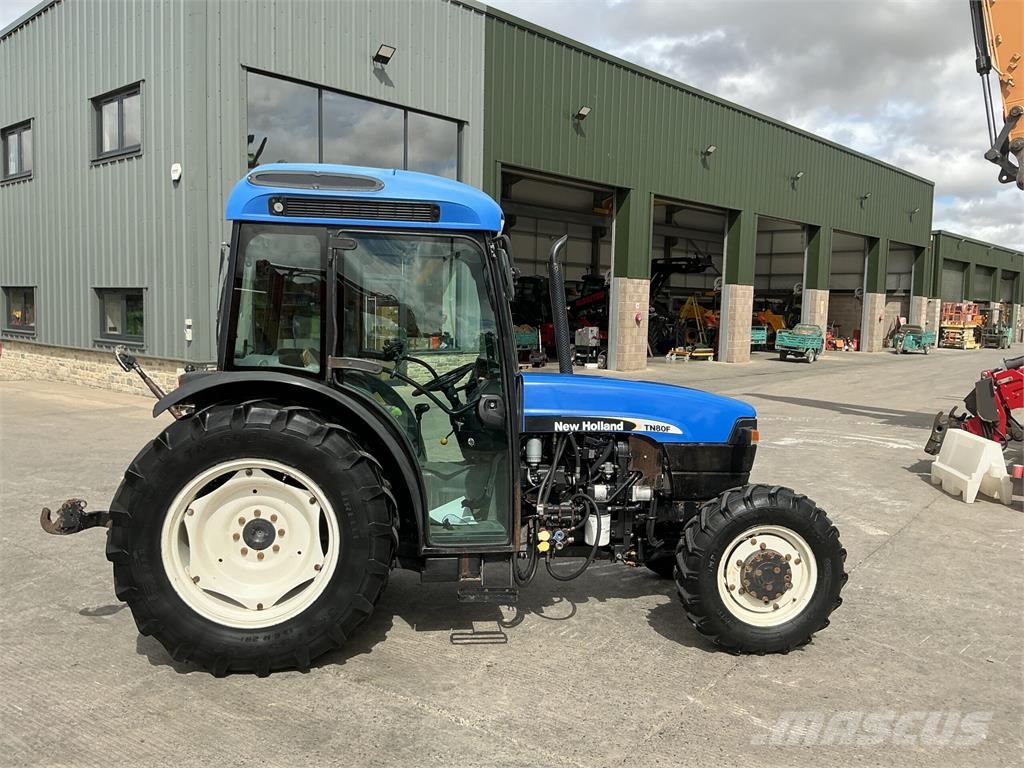 New Holland TN80F Narrow Super Steer Tractor (ST26561) Otra maquinaria agrícola