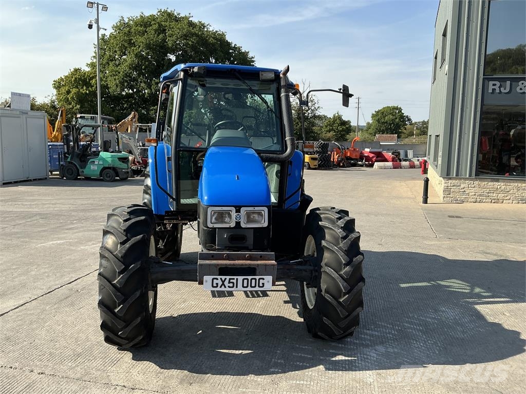 New Holland TN80F Narrow Super Steer Tractor (ST26561) Otra maquinaria agrícola