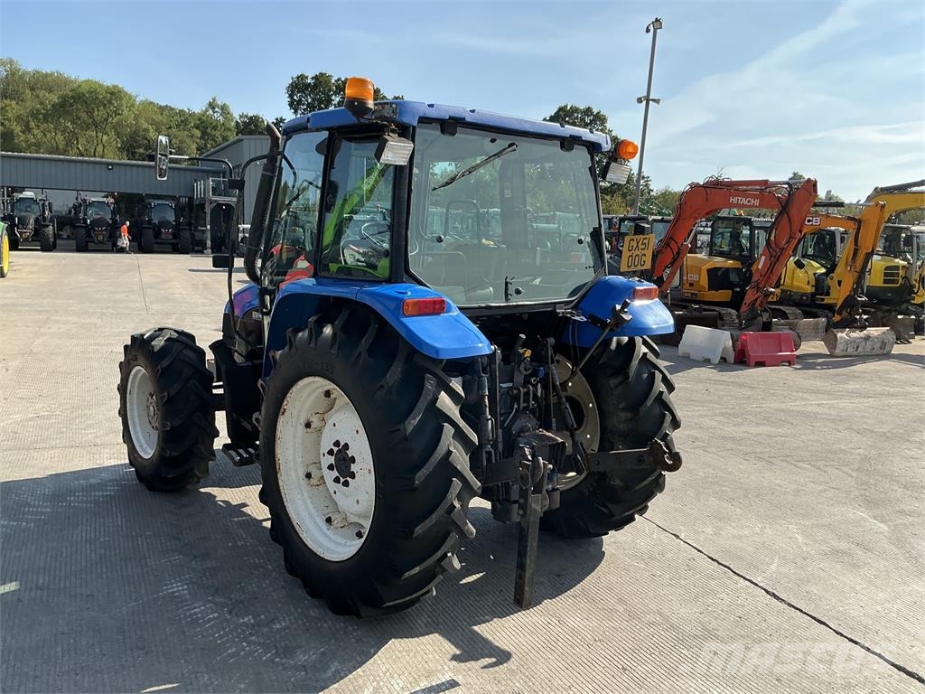 New Holland TN80F Narrow Super Steer Tractor (ST26561) Otra maquinaria agrícola