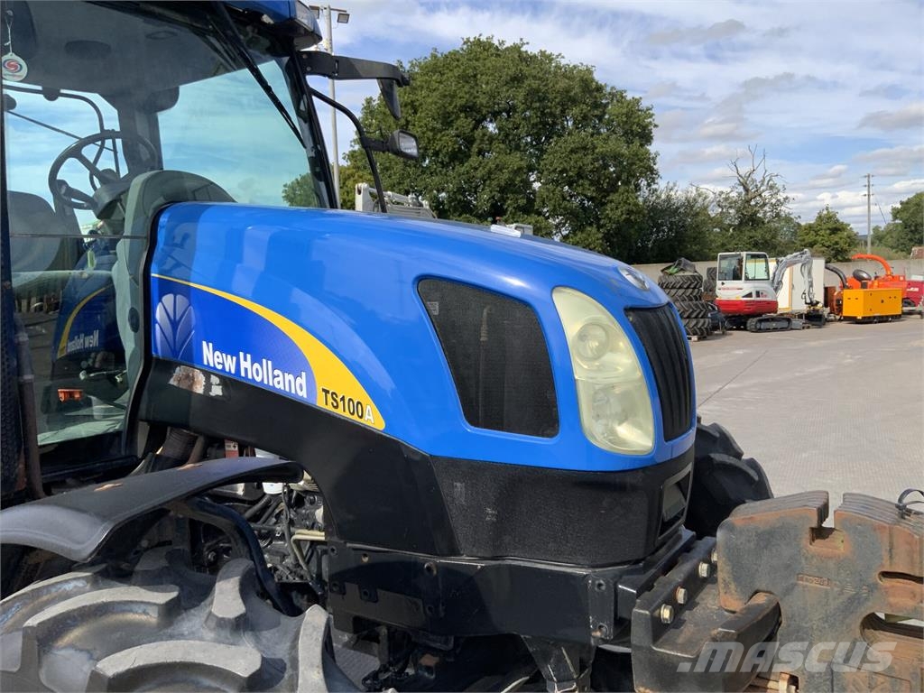 New Holland TS100A Tractor (ST27374) Tractores