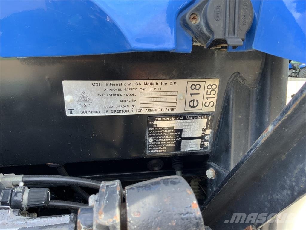 New Holland TS100A Tractor (ST27374) Tractores