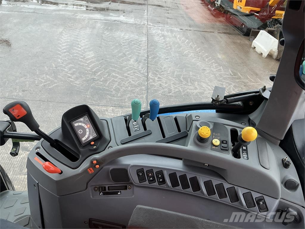 New Holland TS100A Tractor (ST27523) Tractors