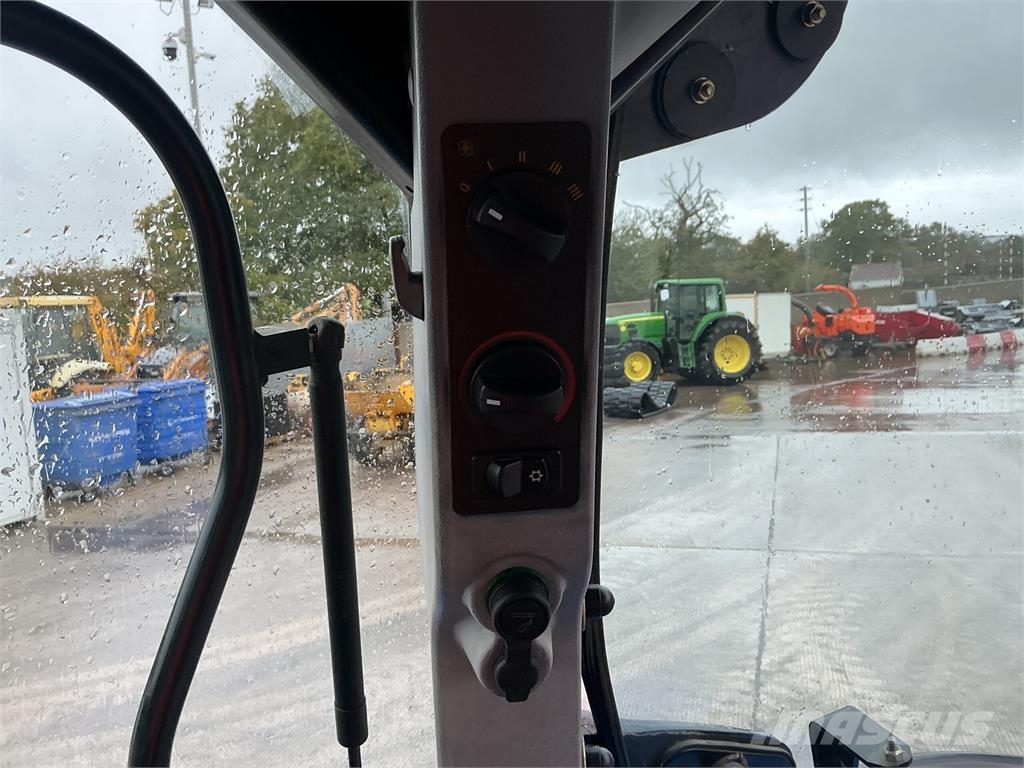 New Holland TS100A Tractor (ST27523) Tractors