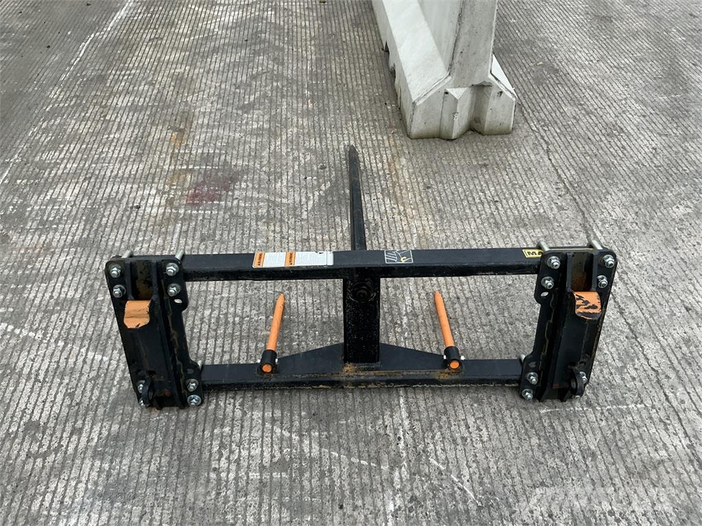 Quicke Bale Spike Attachment ماكينات زراعية - غير ذلك