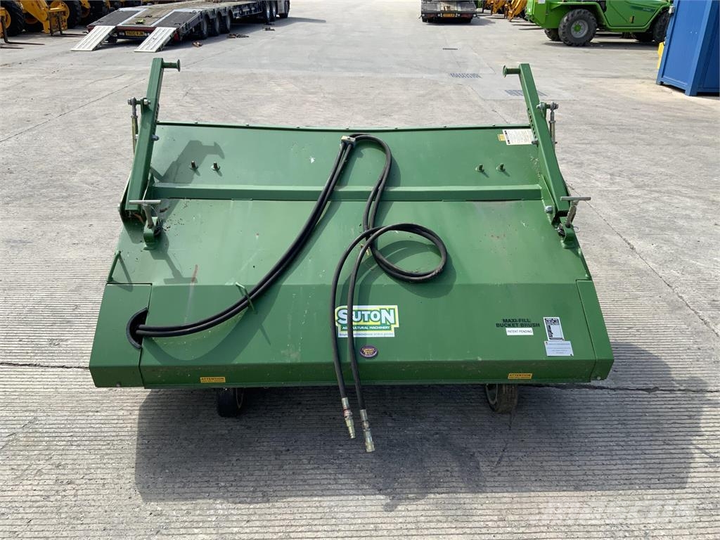  Sutton Brush to Fit Bucket Muut maatalouskoneet