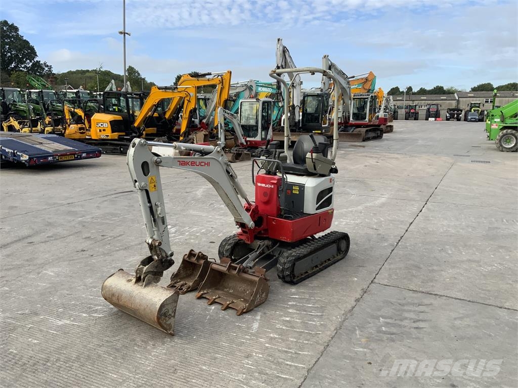 Takeuchi TB210R Micro Digger ماكينات زراعية - غير ذلك