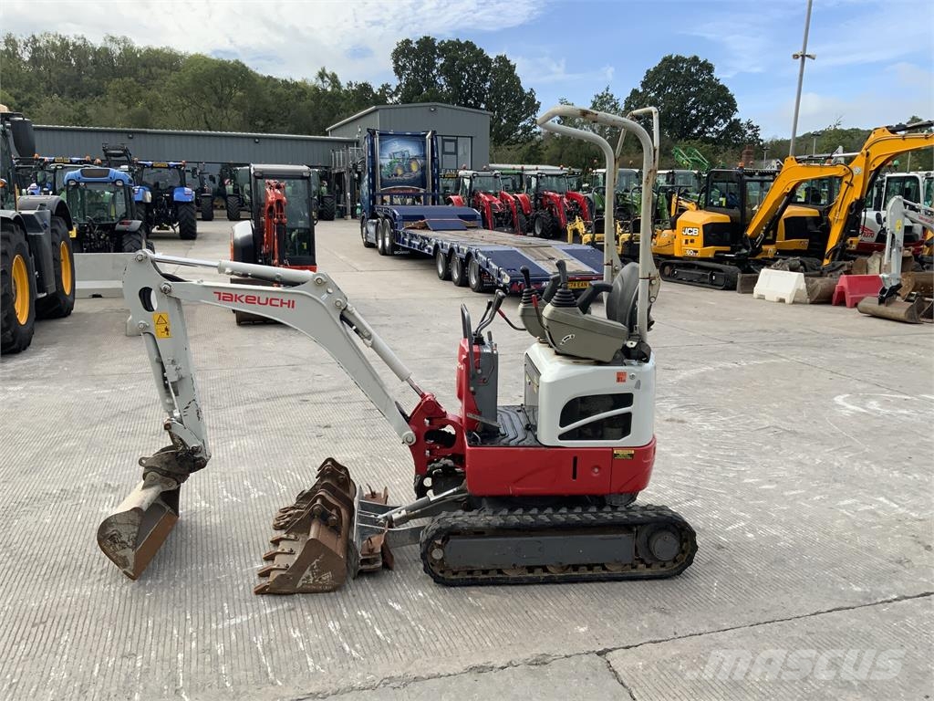 Takeuchi TB210R Micro Digger ماكينات زراعية - غير ذلك