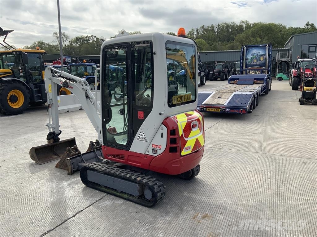Takeuchi TB216 Digger (ST27761) ماكينات زراعية - غير ذلك