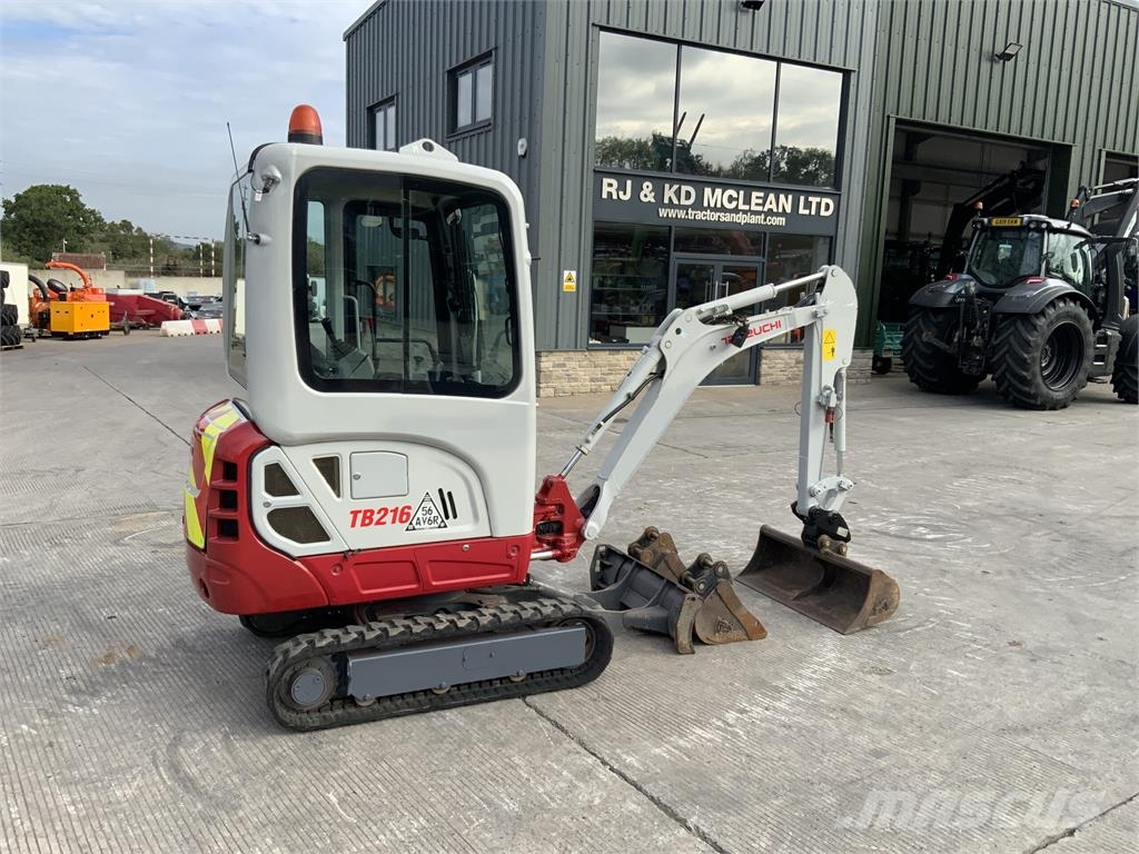 Takeuchi TB216 Digger (ST27761) ماكينات زراعية - غير ذلك