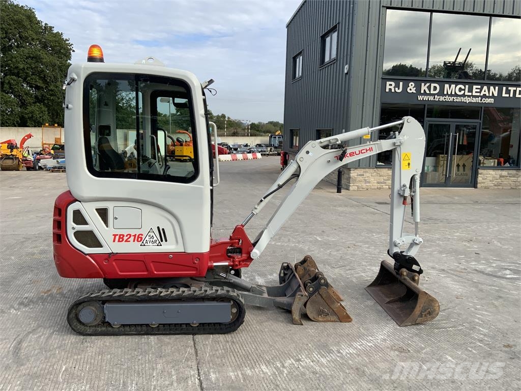 Takeuchi TB216 Digger (ST27761) ماكينات زراعية - غير ذلك