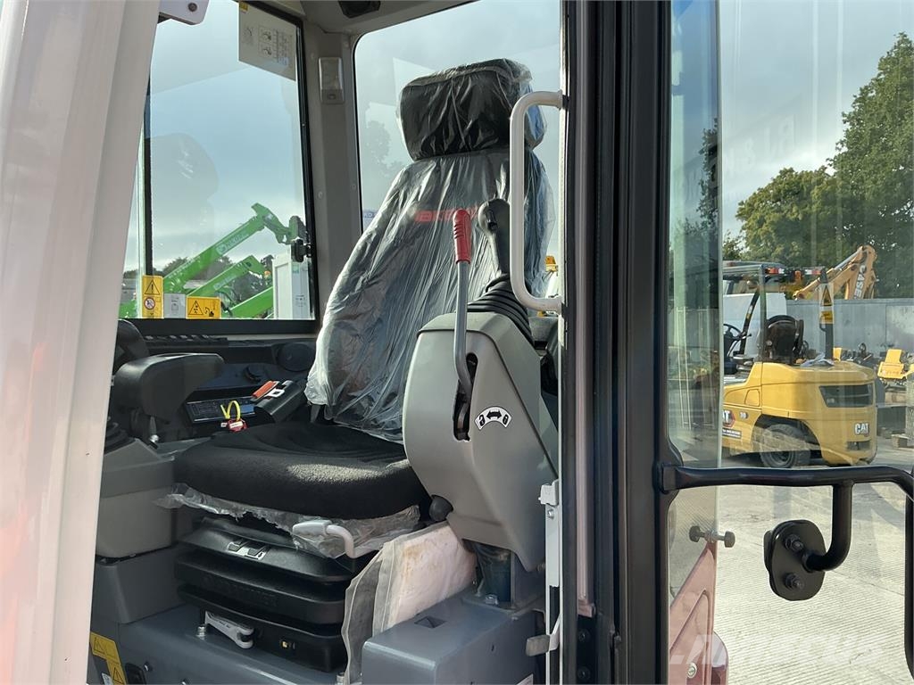 Takeuchi TB230 Digger (ST27578) Egyéb mezőgazdasági gépek