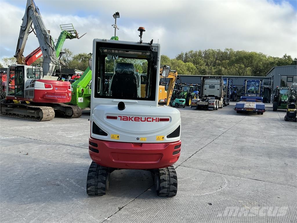 Takeuchi TB230 Digger (ST27578) Egyéb mezőgazdasági gépek