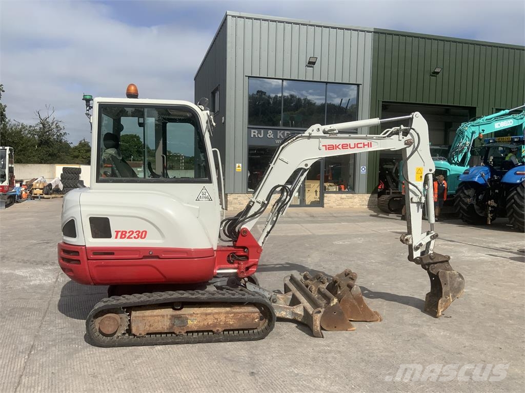 Takeuchi TB230 Digger (ST27694) ماكينات زراعية - غير ذلك