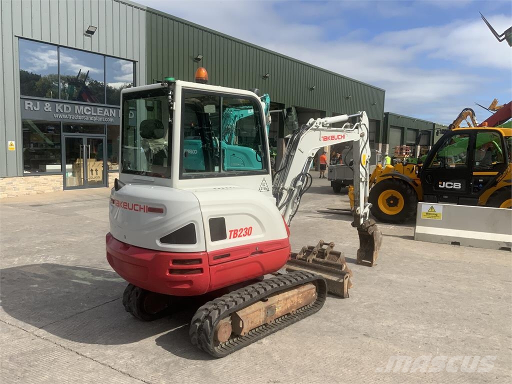 Takeuchi TB230 Digger (ST27694) ماكينات زراعية - غير ذلك