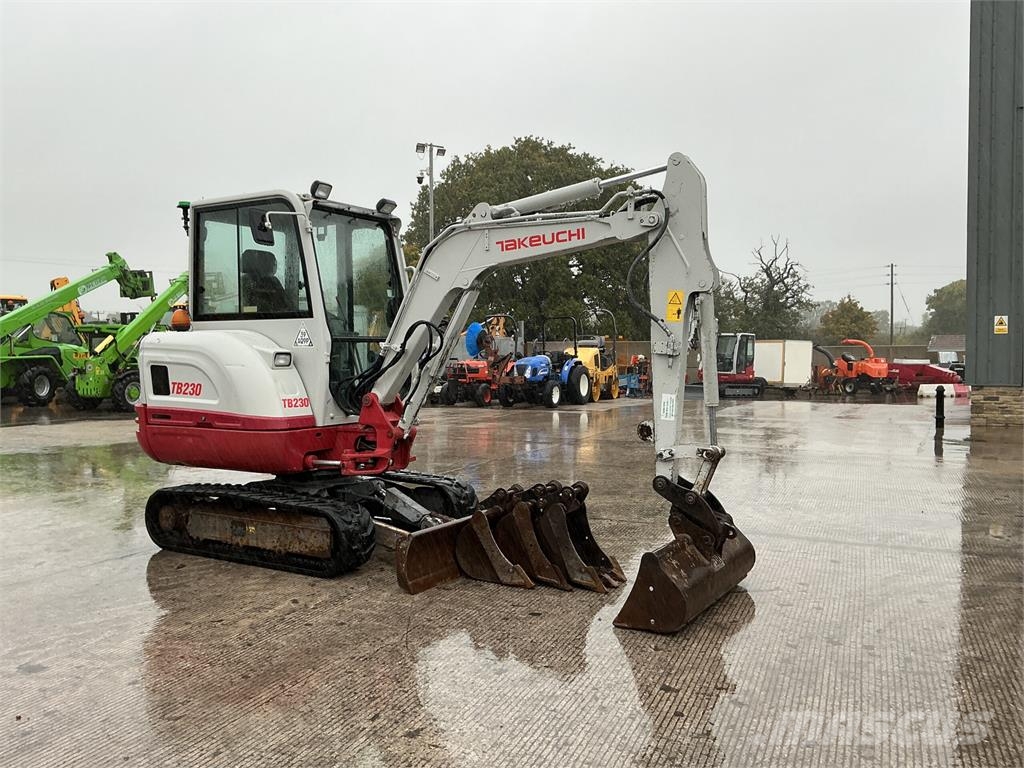 Takeuchi TB230 Digger (ST27981) Gravemaskiner på larvebånd