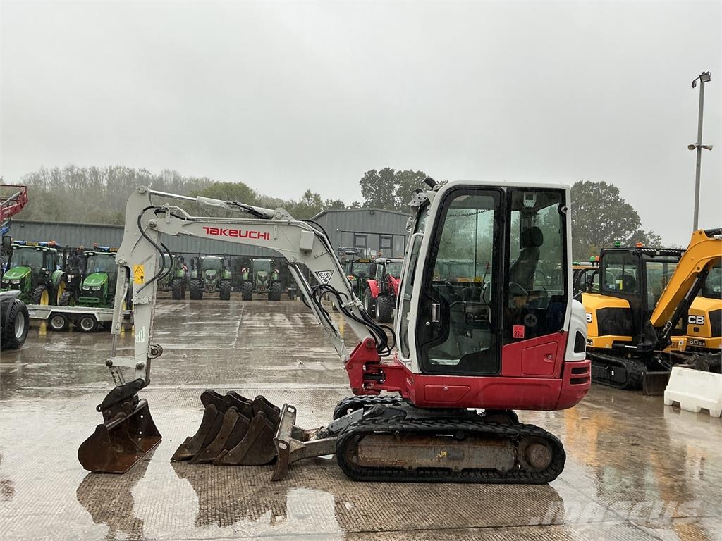 Takeuchi TB230 Digger (ST27981) Gravemaskiner på larvebånd