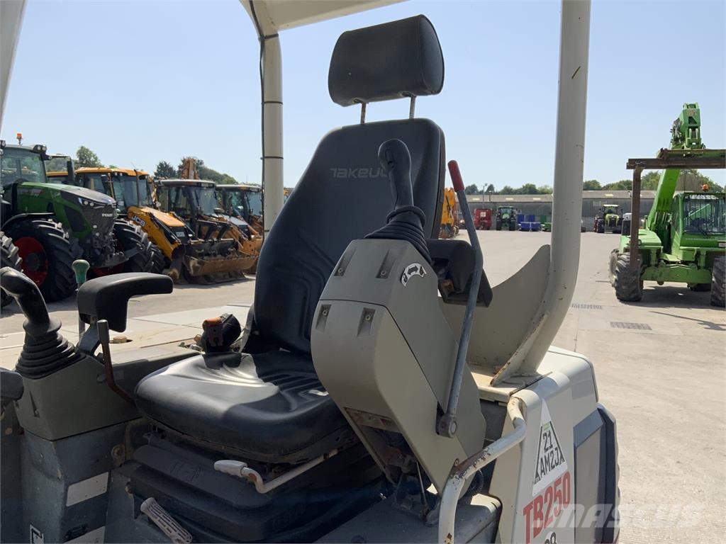 Takeuchi TB250 Digger (ST24283) Sonstige Landmaschinen