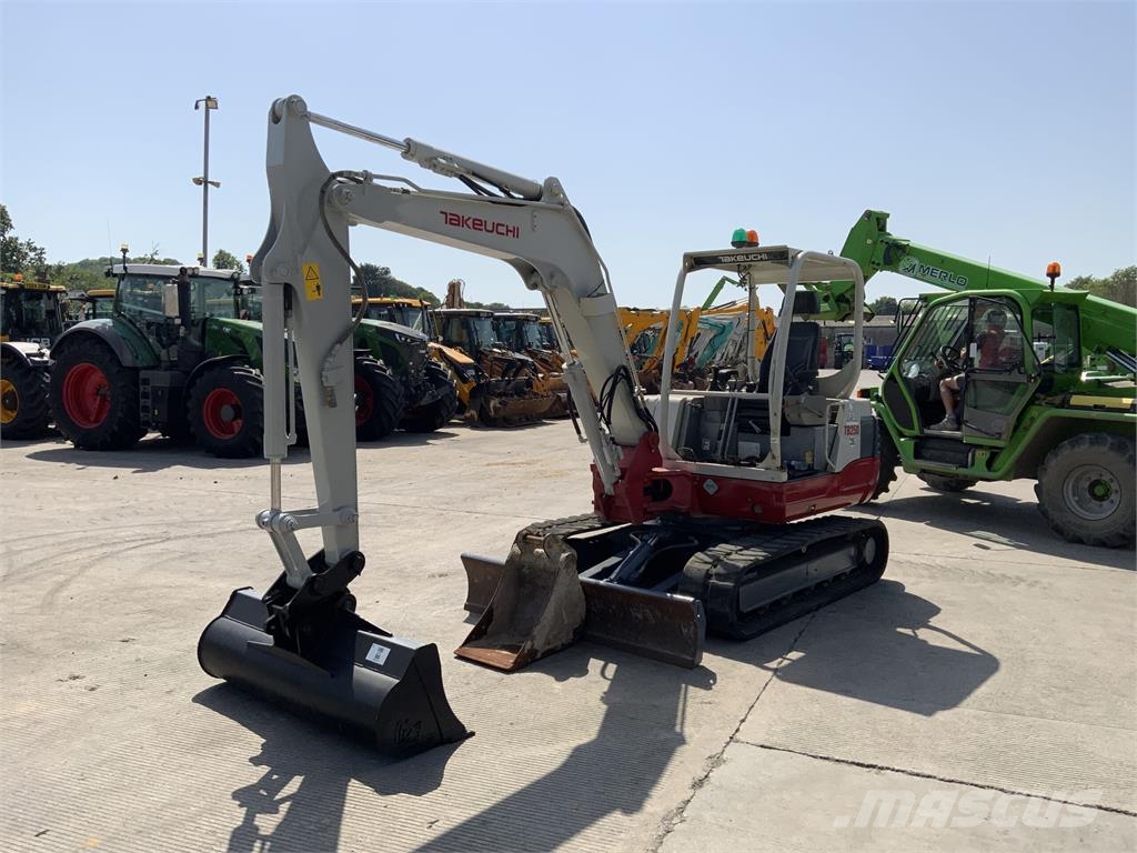Takeuchi TB250 Digger (ST24283) Sonstige Landmaschinen
