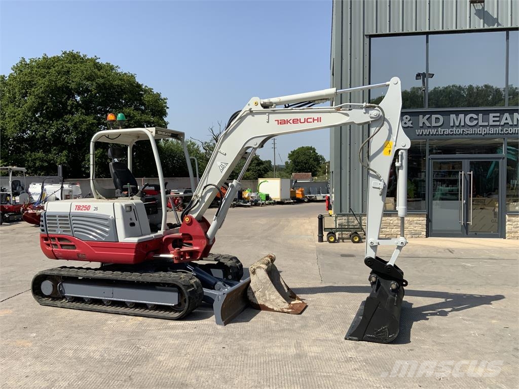 Takeuchi TB250 Digger (ST24283) Sonstige Landmaschinen