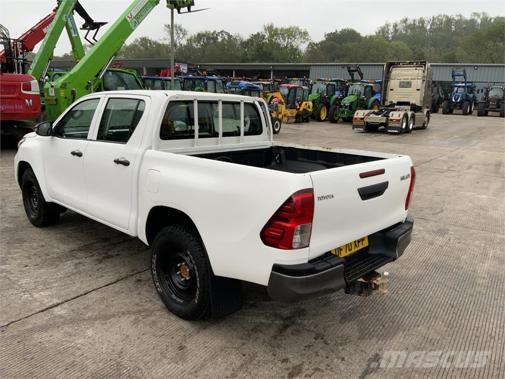 Toyota Hilux 2.4 D-4D Active 4WD Euro 6 (ST27633) Další