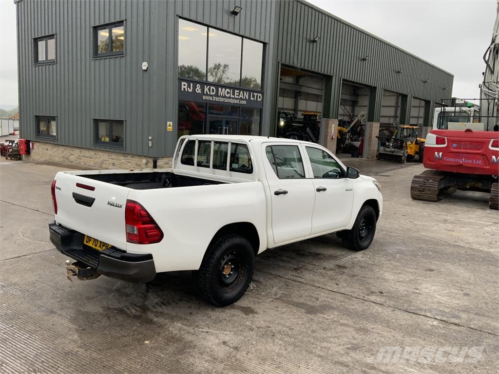 Toyota Hilux 2.4 D-4D Active 4WD Euro 6 (ST27633) Další