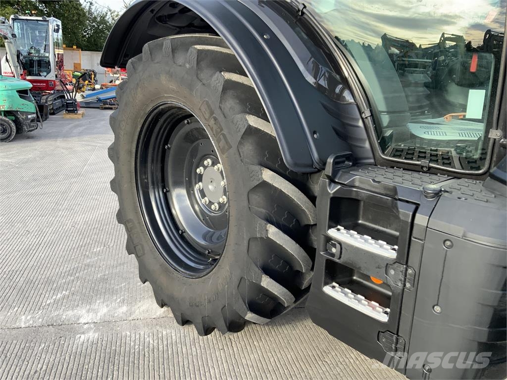 Valtra N135 Active Tractor (ST27903) Tractors