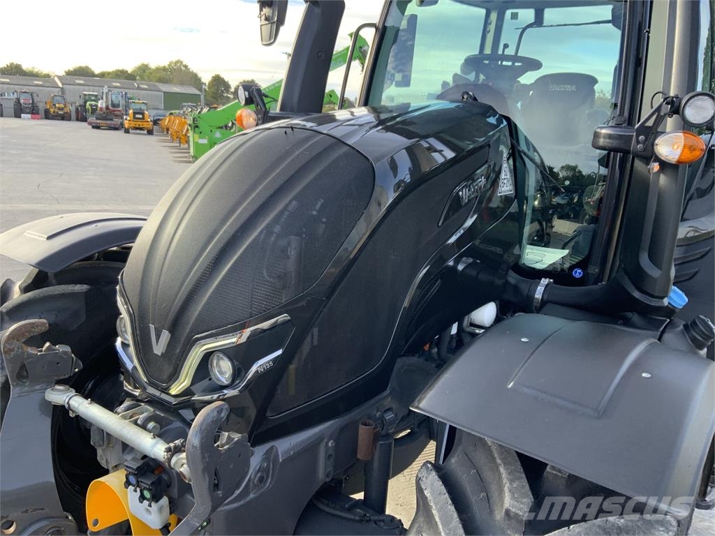 Valtra N135 Active Tractor (ST27903) Tractors