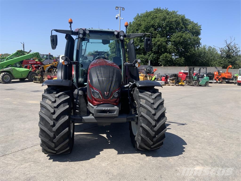 Valtra N154 Active Tractor (ST27062) Сільгосптехніка - Інші
