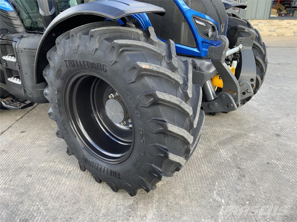 Valtra N174 unlimited Direct Tractor (ST27789) Traktorok