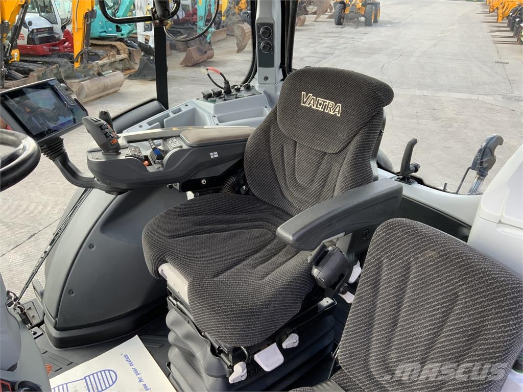 Valtra N174 unlimited Direct Tractor (ST27789) Traktorok