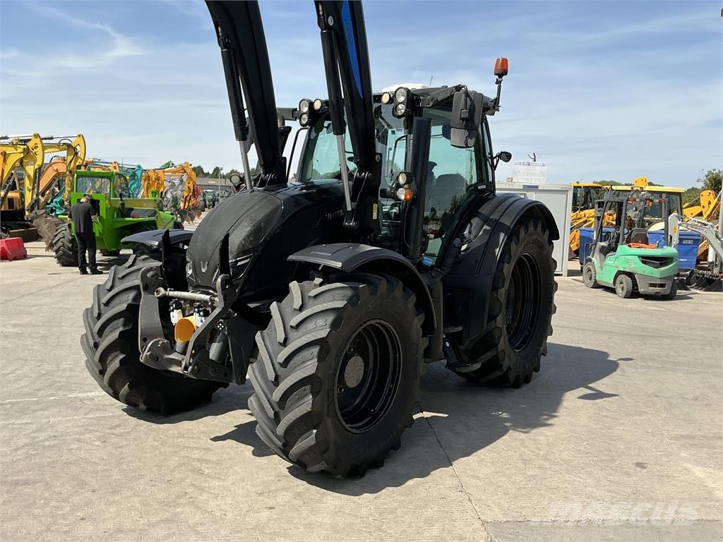 Valtra N174 Unlimited Tractor (ST27280) Άλλα γεωργικά μηχανήματα