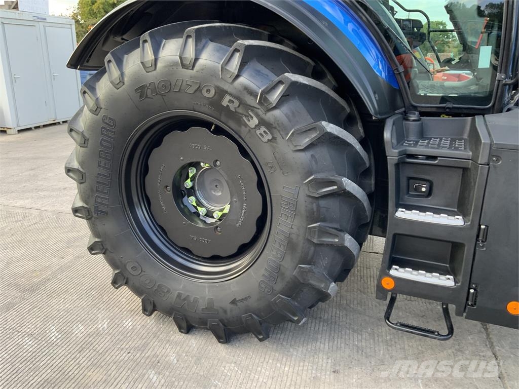 Valtra Q265 Unlimited Tractor (ST27767) ماكينات زراعية - غير ذلك