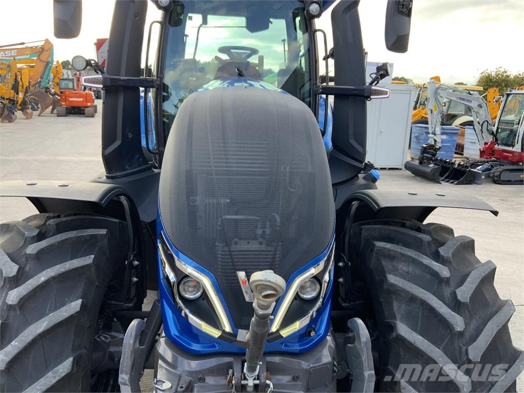 Valtra Q265 Unlimited Tractor (ST27767) ماكينات زراعية - غير ذلك