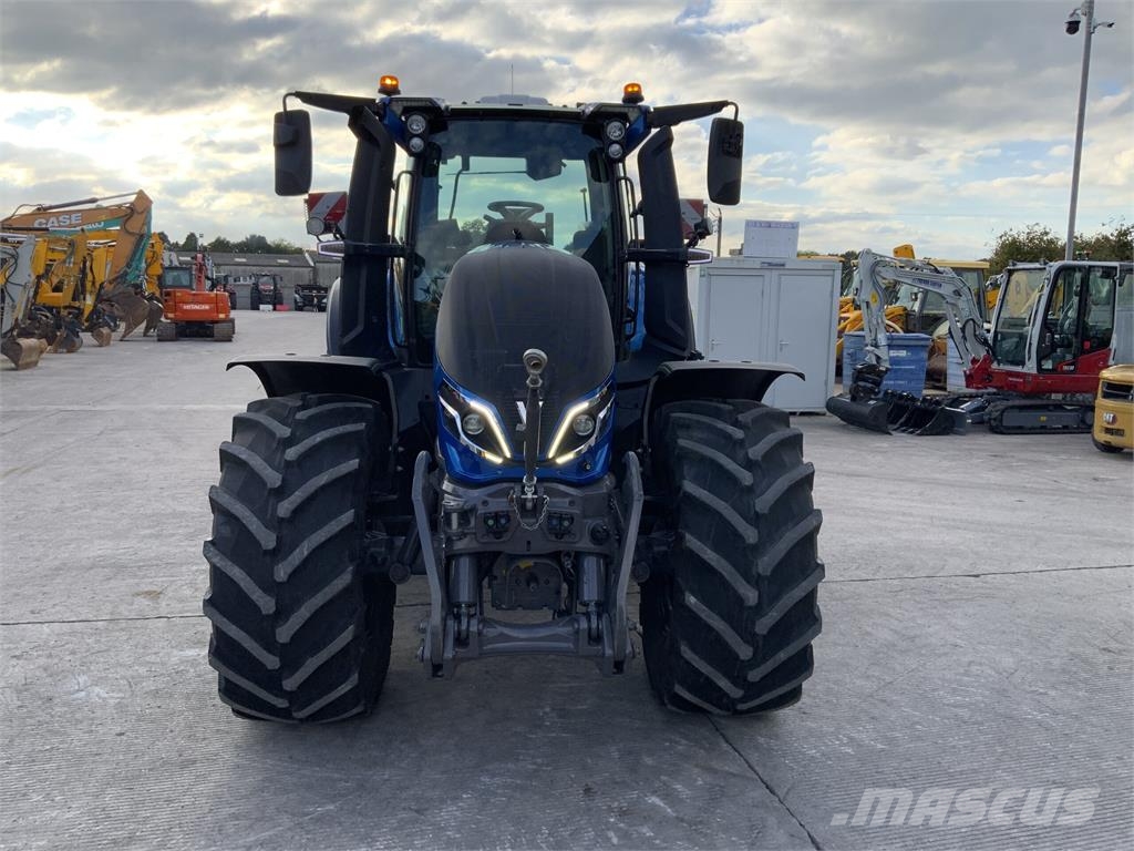 Valtra Q265 Unlimited Tractor (ST27767) ماكينات زراعية - غير ذلك