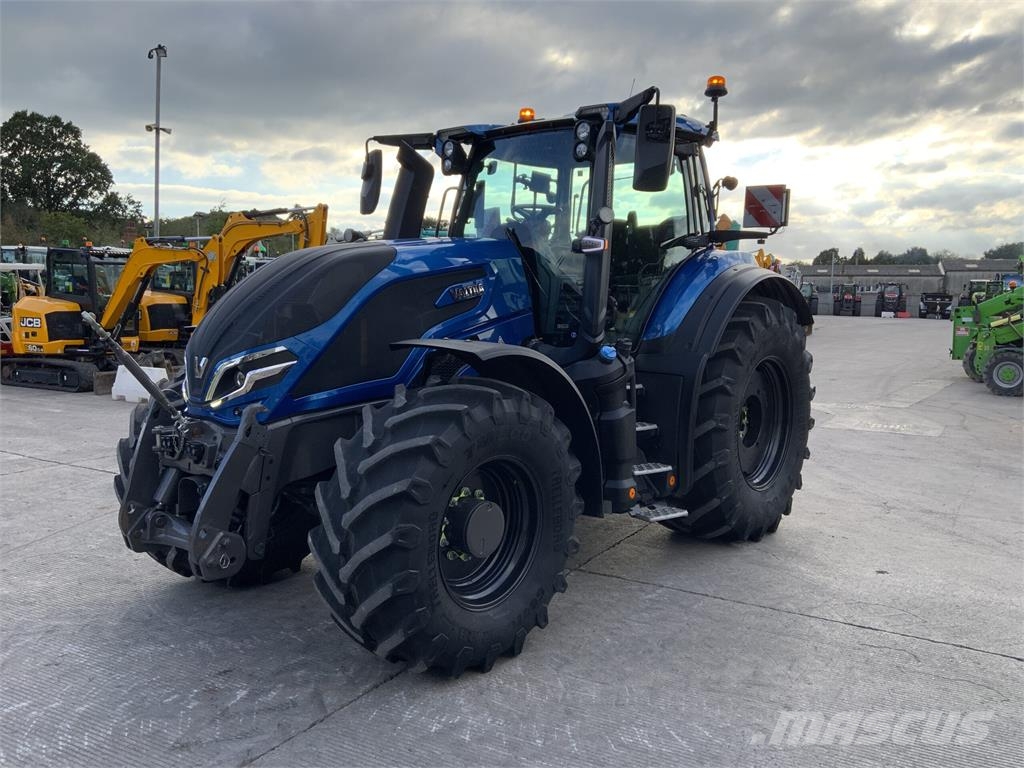 Valtra Q265 Unlimited Tractor (ST27767) ماكينات زراعية - غير ذلك