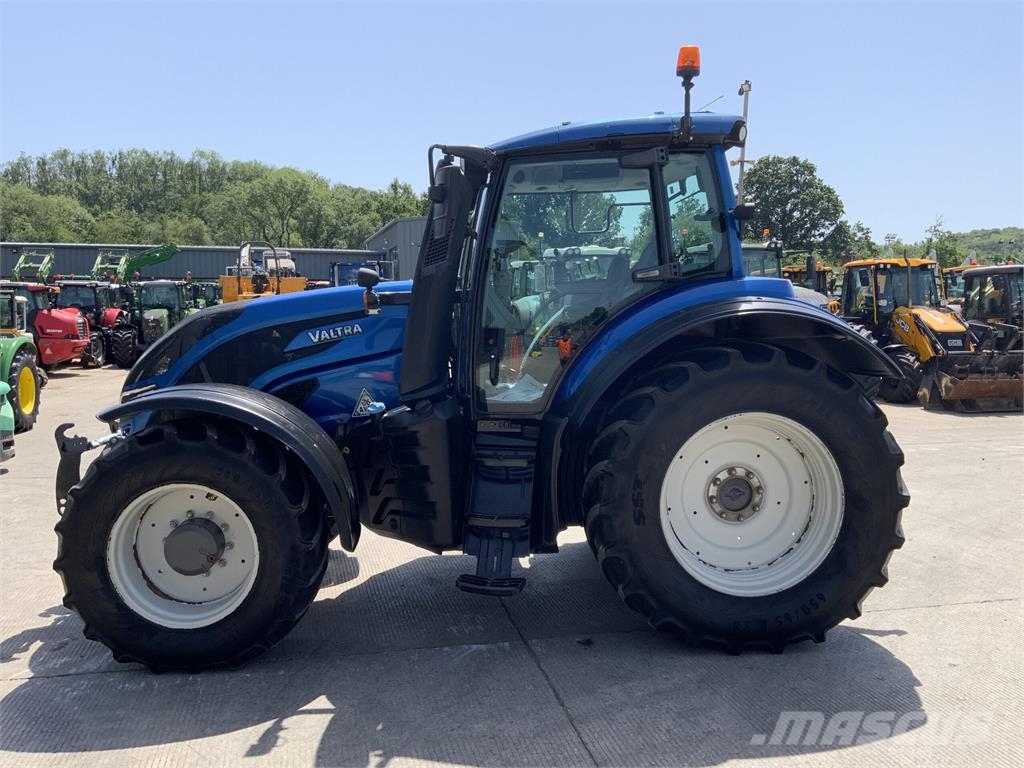 Valtra T154 Hi Tech Tractor (ST26619) Άλλα γεωργικά μηχανήματα