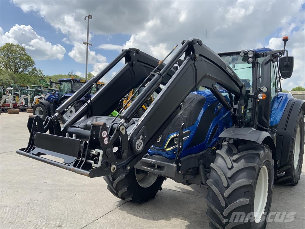 Valtra T155 Active (ST26475) Farm machinery